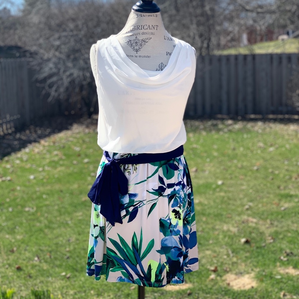 New Women’s Express Sleeveless Dress👗